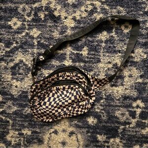 Baggu trippy checker fanny pack